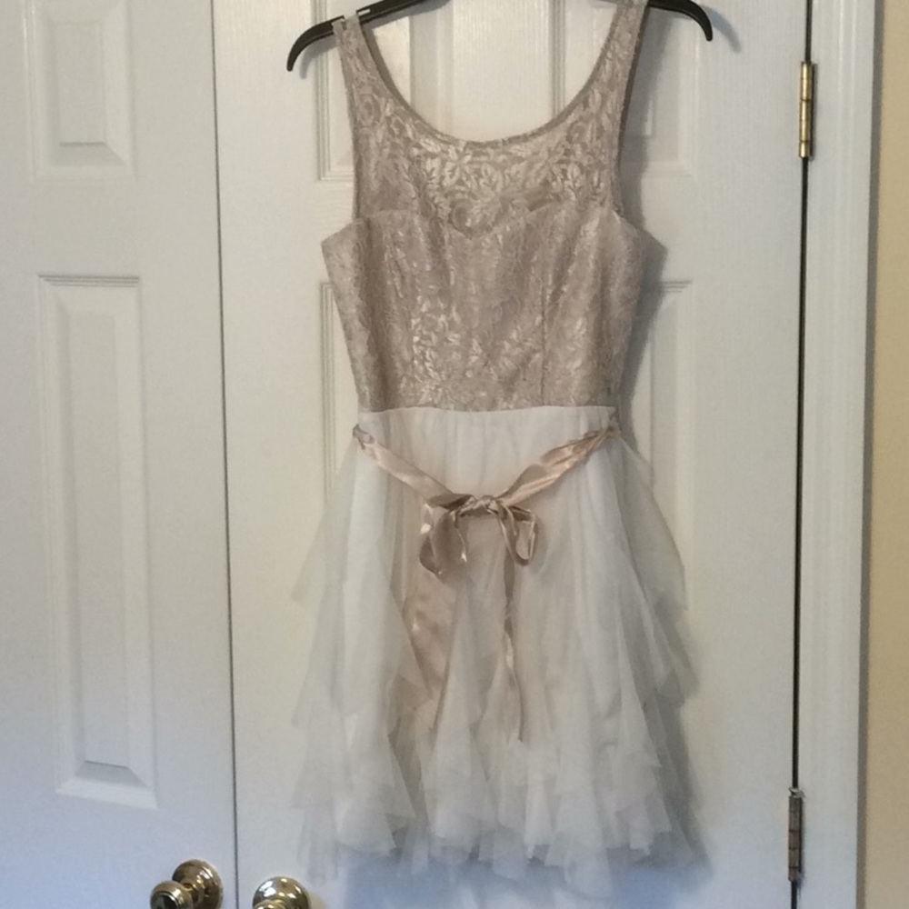 Junior girls semi formal dress size small/ 3-5